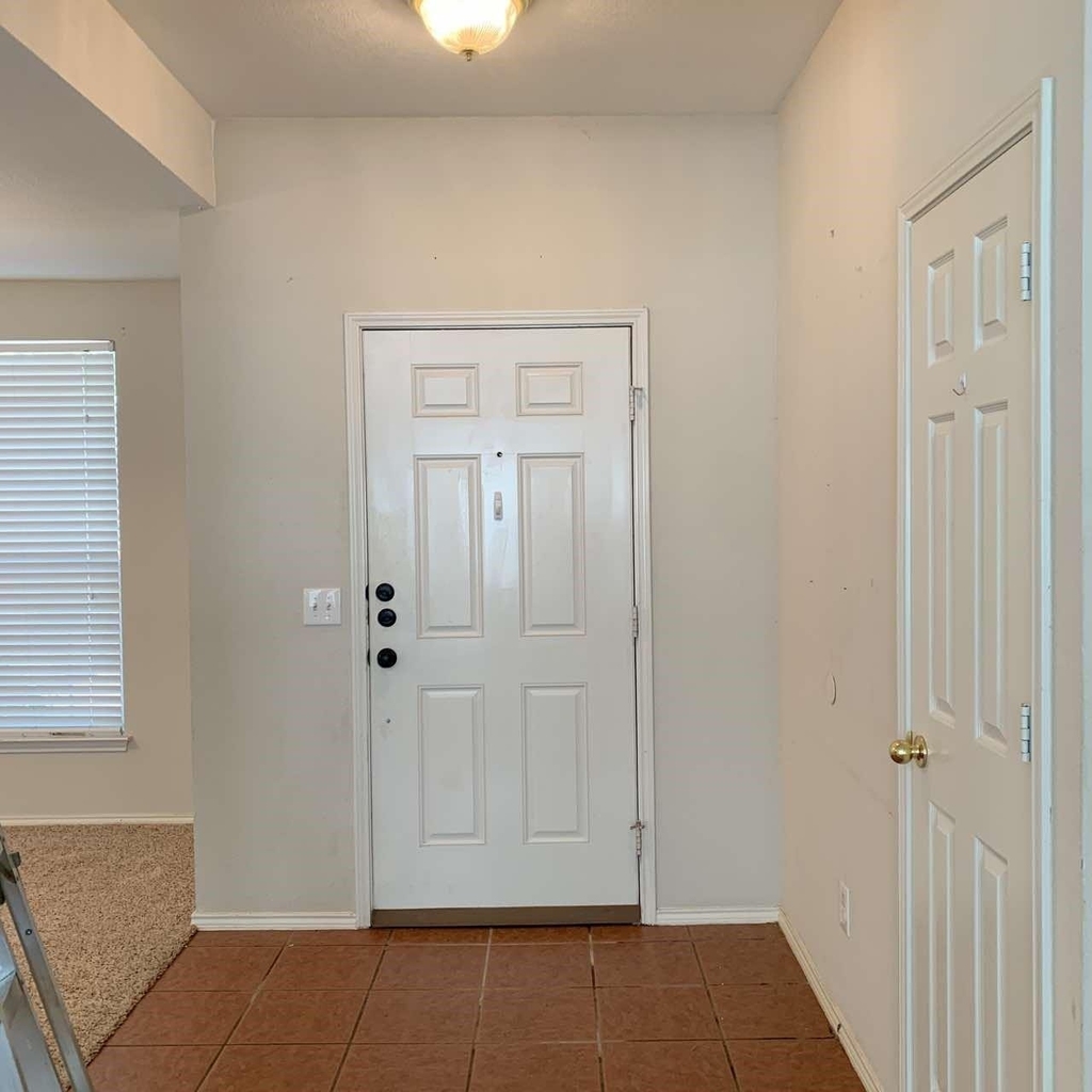 208 N Rolling Meadows Drive N - Photo 1