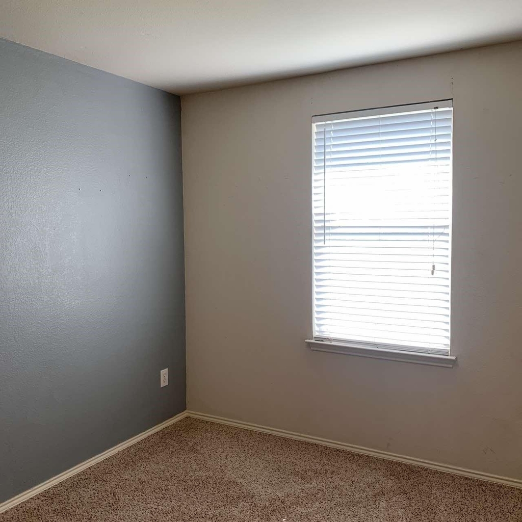 208 N Rolling Meadows Drive N - Photo 17