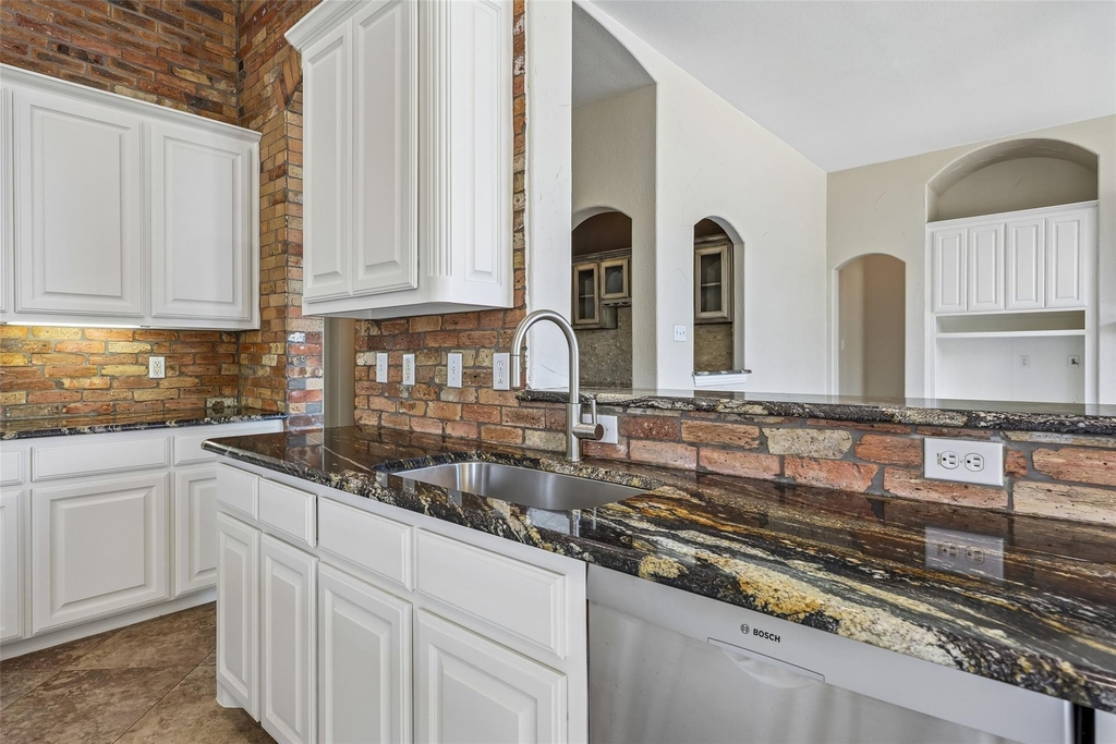 8330 Elena Drive - Photo 8