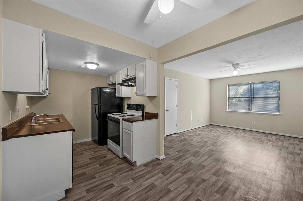 505 N Morris Street - Photo 2