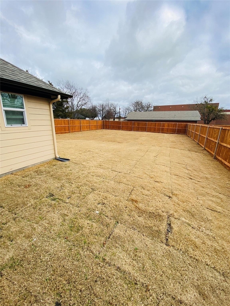 307 N Colbert Avenue - Photo 20