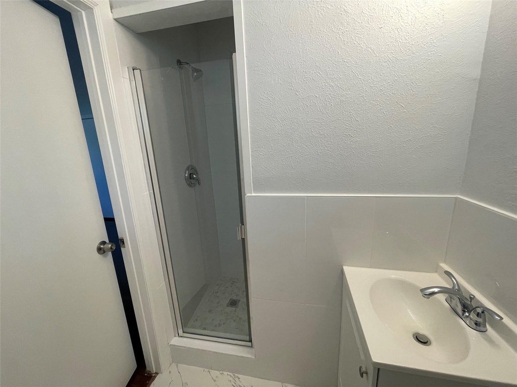 3363 Cromart Avenue - Photo 11