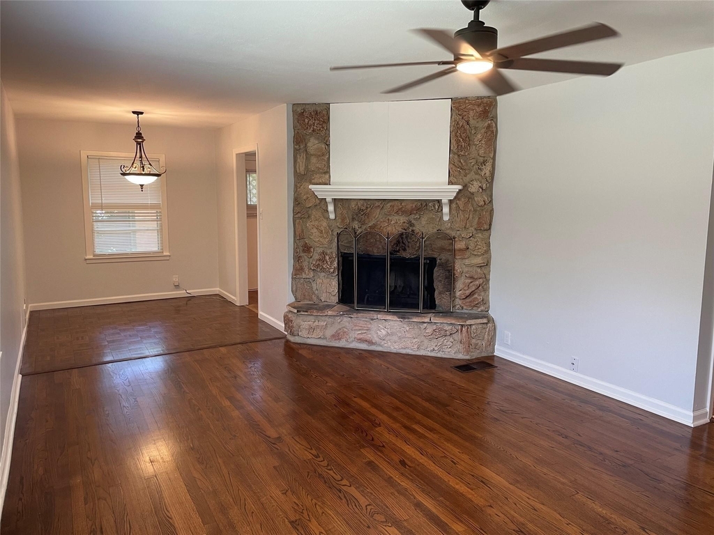 3363 Cromart Avenue - Photo 7