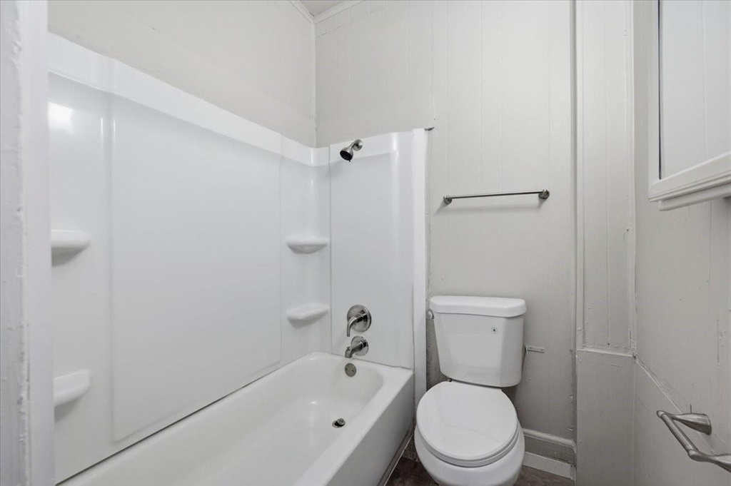 711 Brown Street - Photo 10