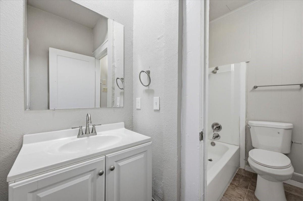 711 Brown Street - Photo 9
