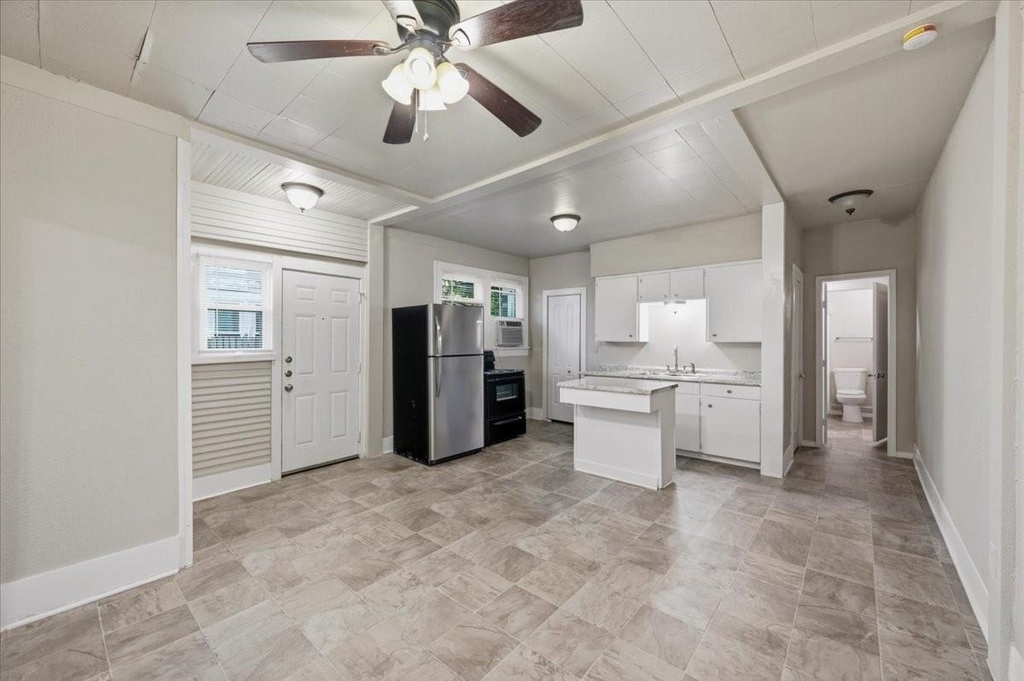 711 Brown Street - Photo 4