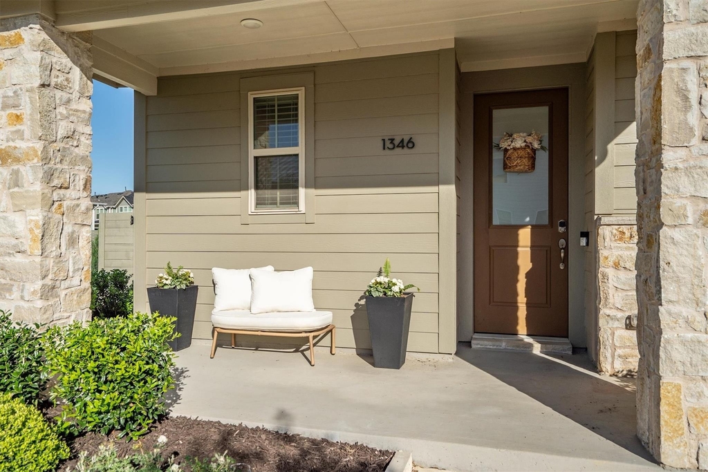 1346 Roundup Way - Photo 3