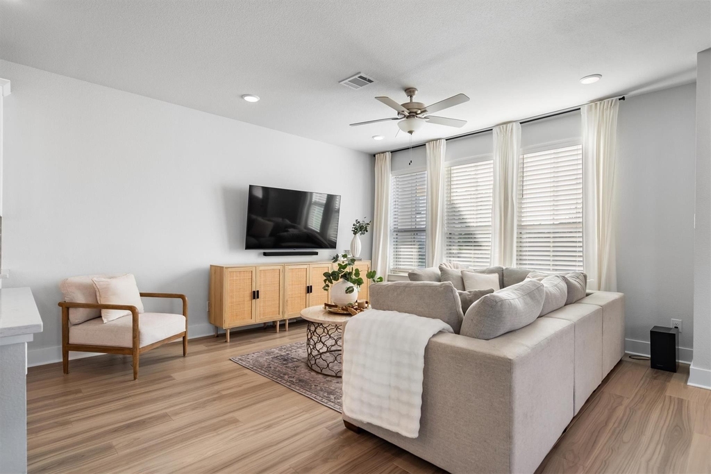1346 Roundup Way - Photo 17
