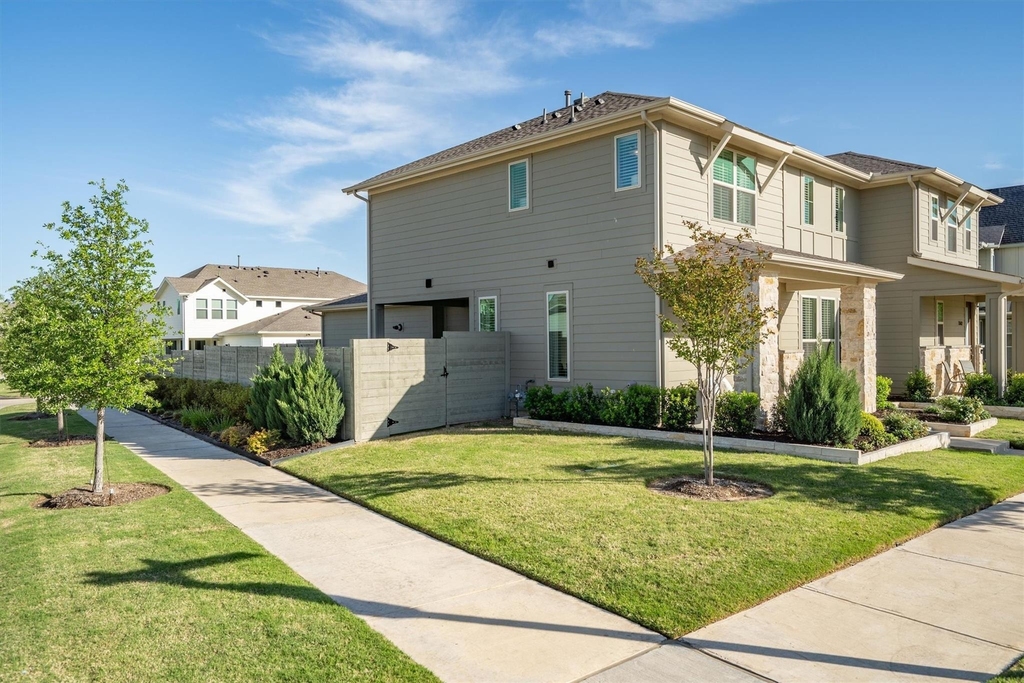 1346 Roundup Way - Photo 4