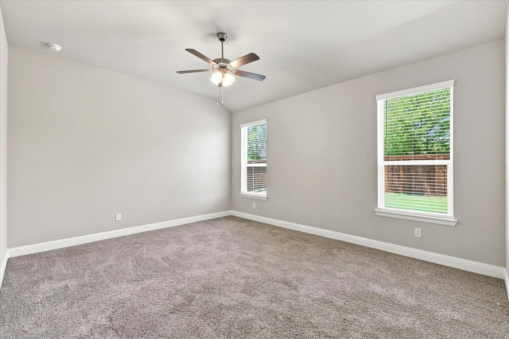 2704 Starling Street - Photo 15