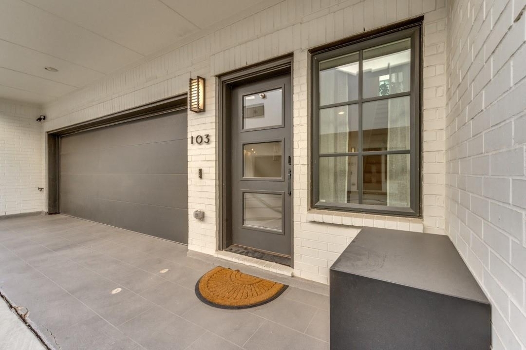 4220 Hawthorne Avenue - Photo 1