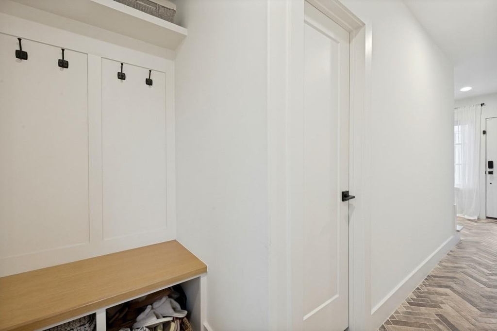4220 Hawthorne Avenue - Photo 4