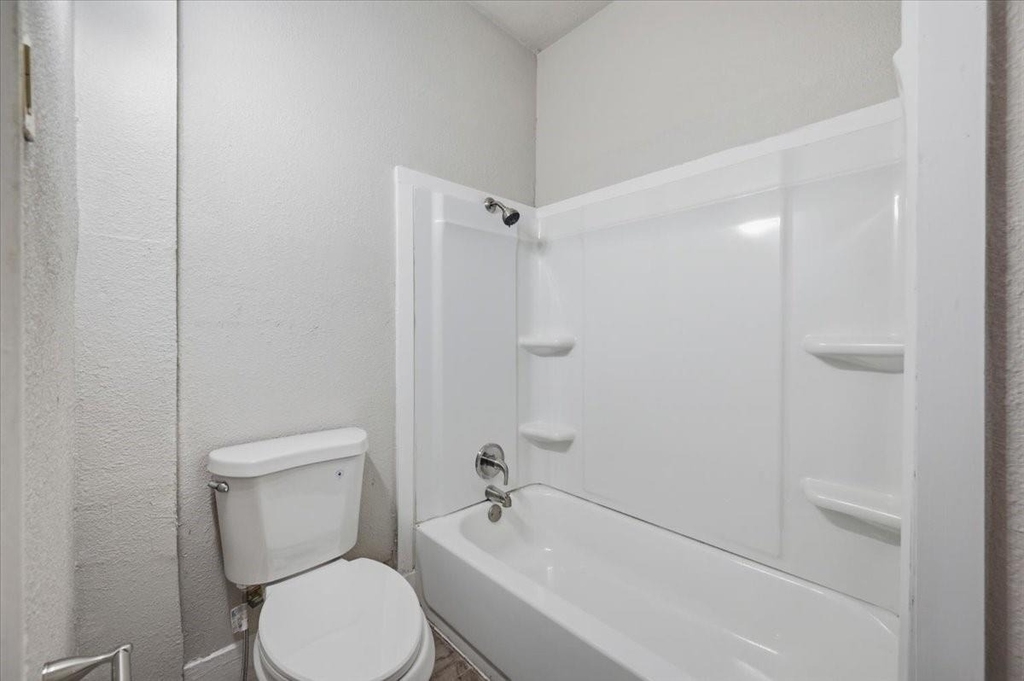 711 Brown Street - Photo 10