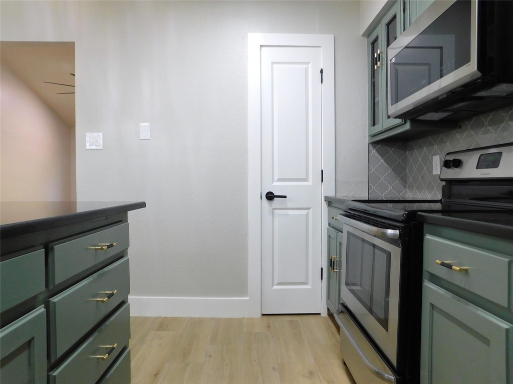 404 Woodson Circle - Photo 10