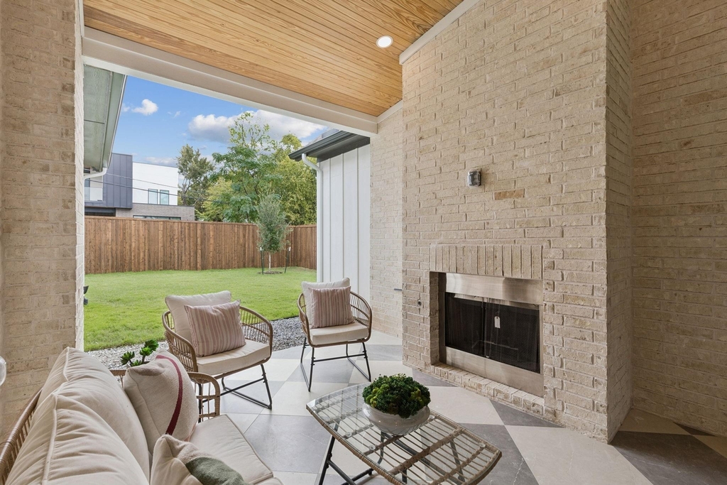 2026 Euclid Avenue - Photo 29