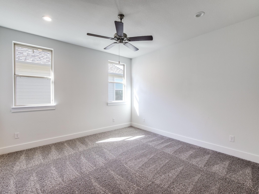 6523 Bowman Roberts Drive - Photo 12