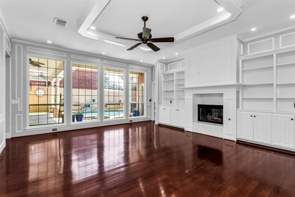 4404 Hollow Oak Drive - Photo 3