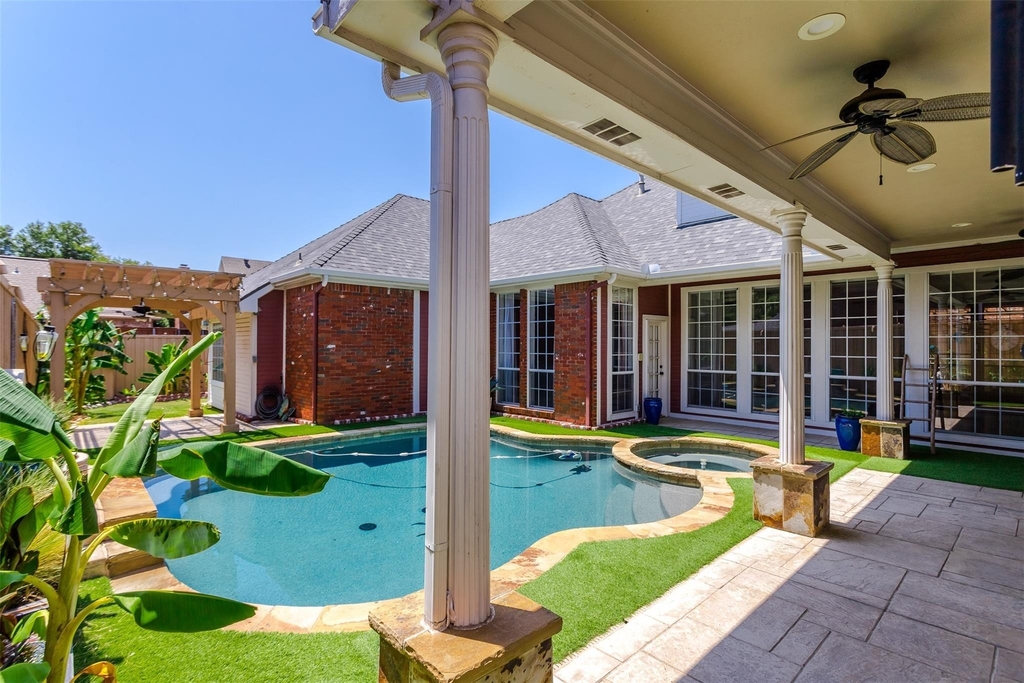 4404 Hollow Oak Drive - Photo 32