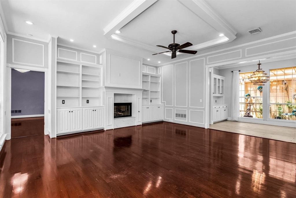 4404 Hollow Oak Drive - Photo 4