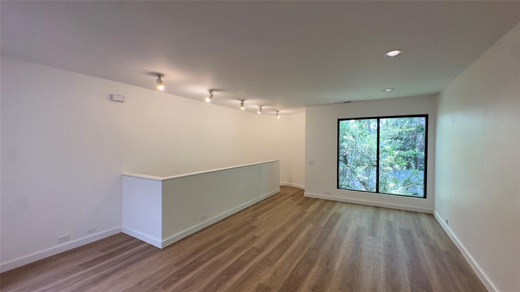 4214 Buena Vista Street - Photo 9