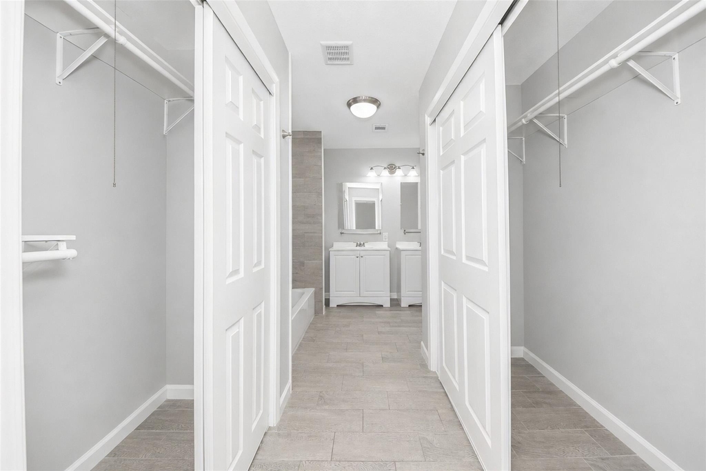 1701 Brook Hollow Drive - Photo 14