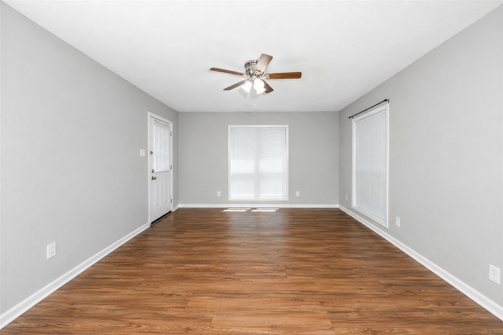 1701 Brook Hollow Drive - Photo 12