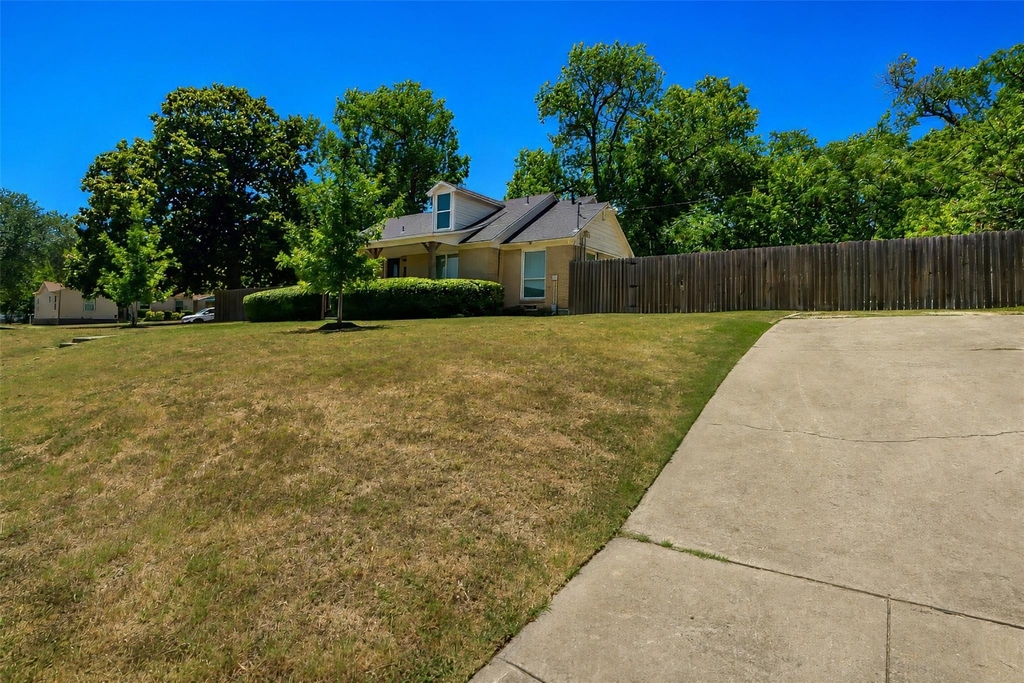 1701 Brook Hollow Drive - Photo 1
