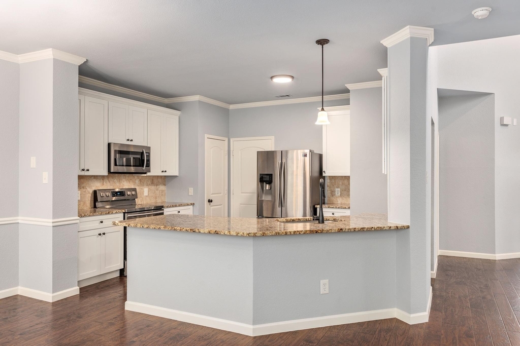 1704 Sandera Court - Photo 12