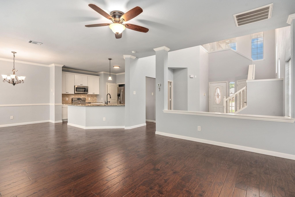 1704 Sandera Court - Photo 5