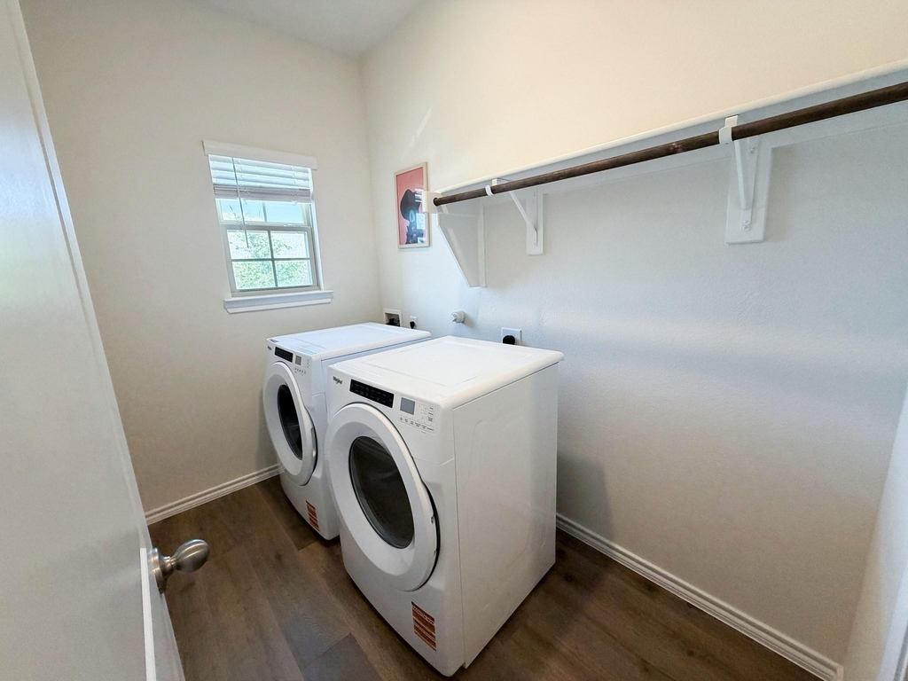553 New Dawn Drive - Photo 11