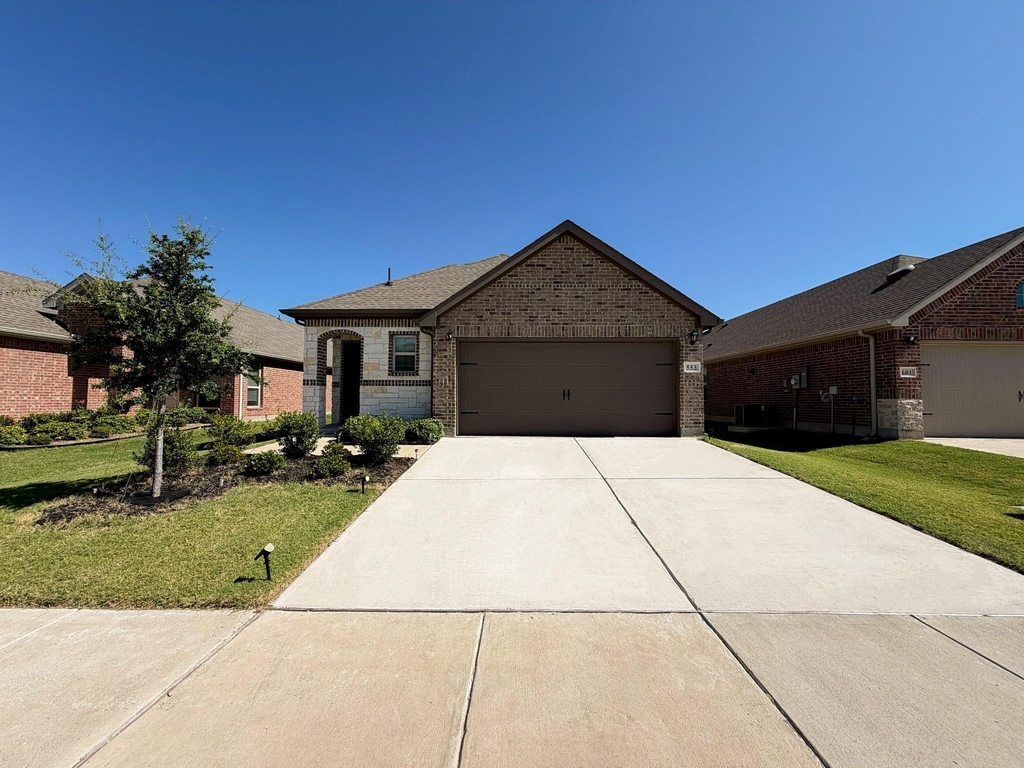 553 New Dawn Drive - Photo 0
