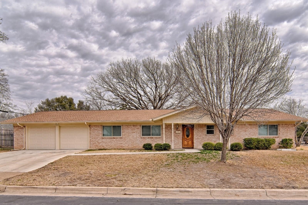 7233 Overhill Road - Photo 0
