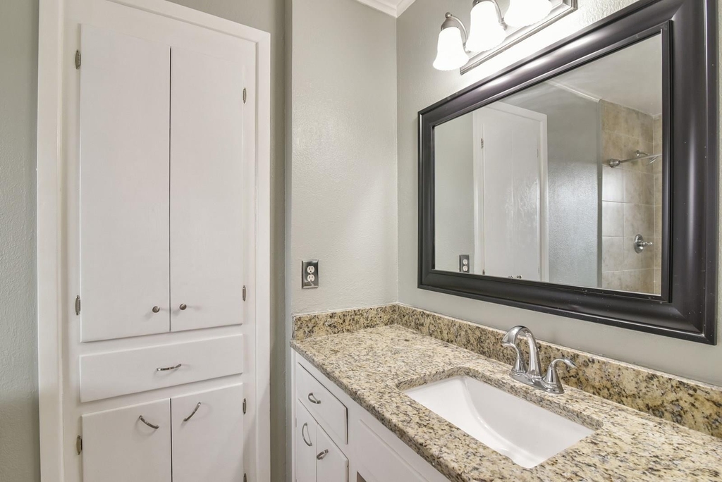 7233 Overhill Road - Photo 24