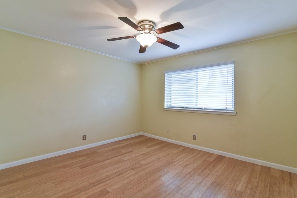 7233 Overhill Road - Photo 21