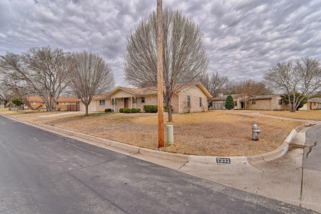 7233 Overhill Road - Photo 1