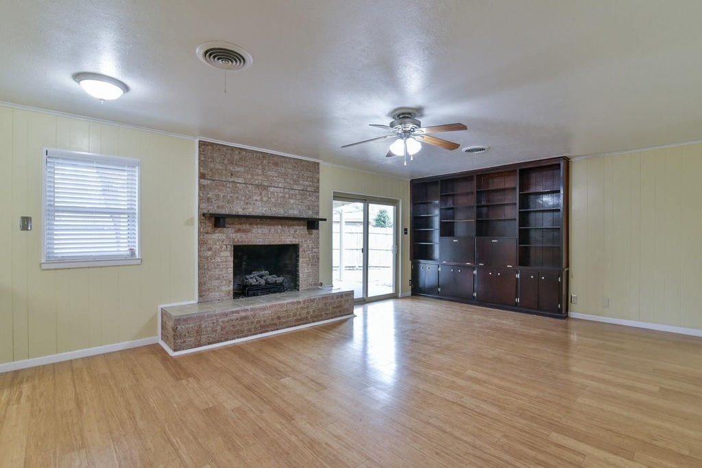 7233 Overhill Road - Photo 8