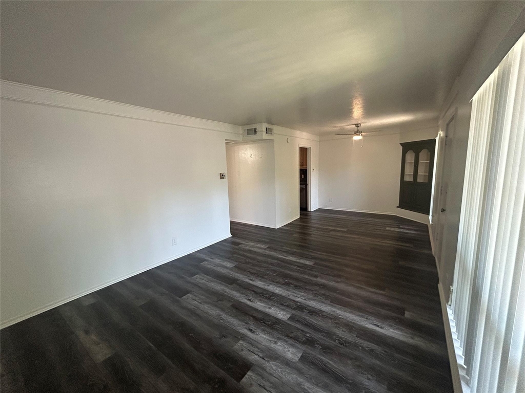 5014 Les Chateaux Drive - Photo 15