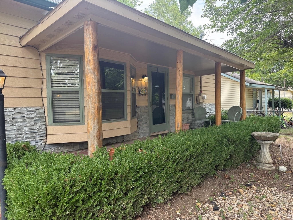 643 E South Street - Photo 31