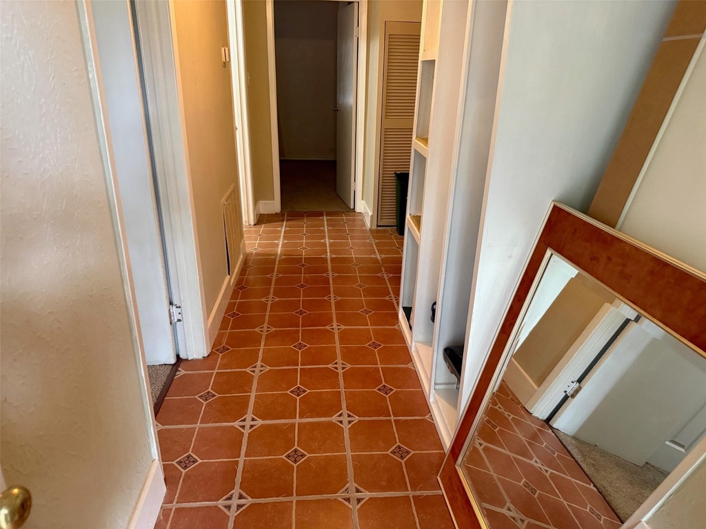 643 E South Street - Photo 24