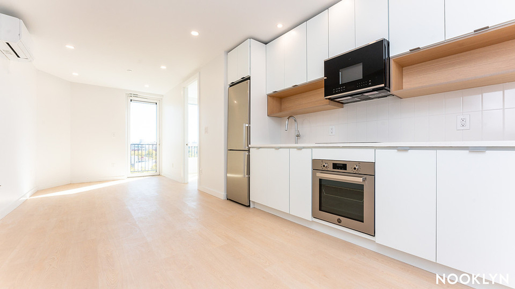 280 Meeker Ave 11211 - Photo 15