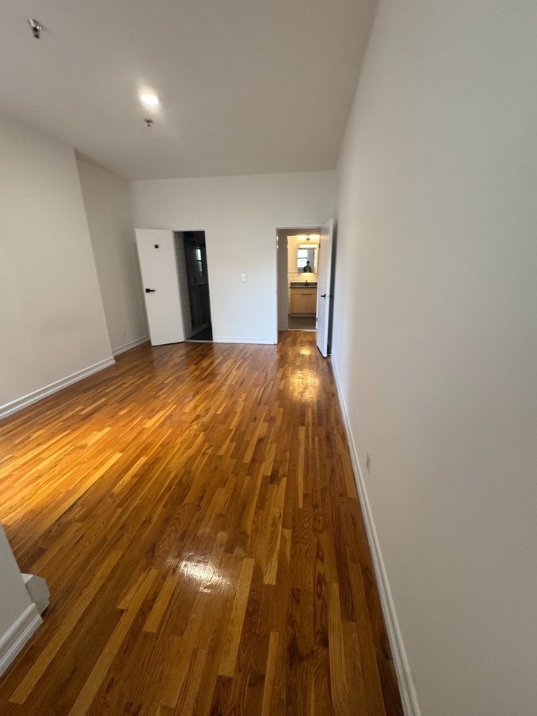2200 Frederick Douglass Boulevard - Photo 9