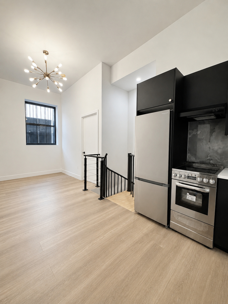 16 Howard Avenue - Photo 1