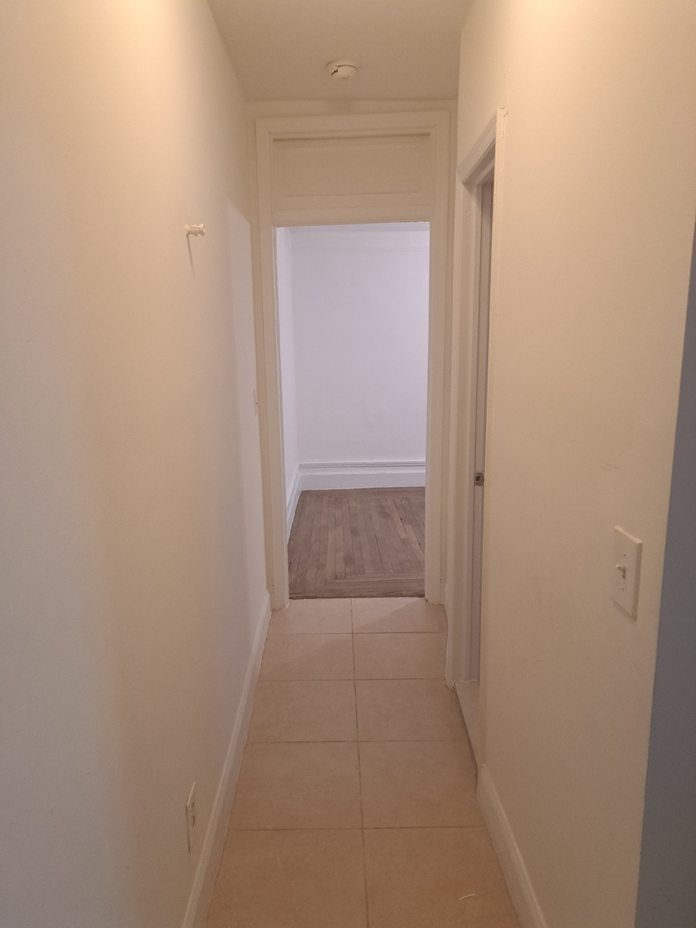 3139 Broadway - Photo 4