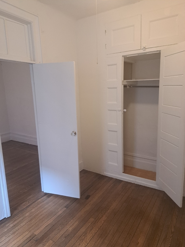 3139 Broadway - Photo 1