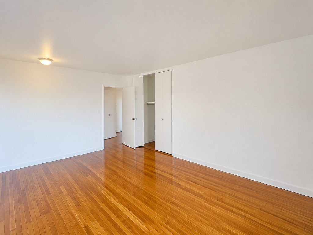 270 Clarkson Avenue - Photo 3
