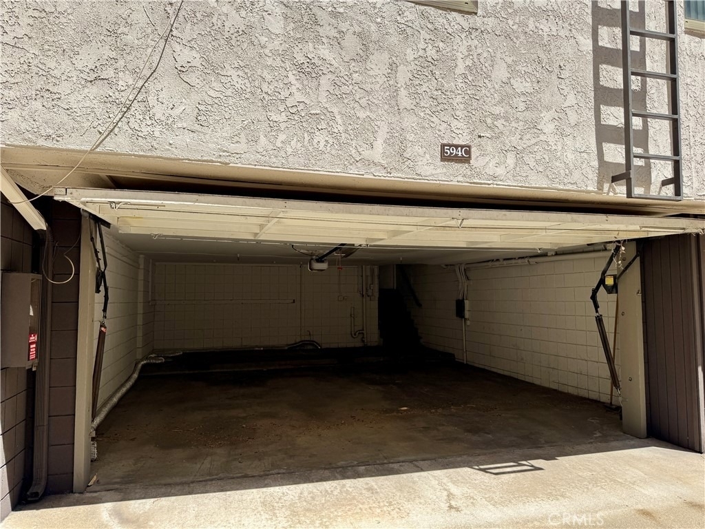 594 W Huntington - Photo 25