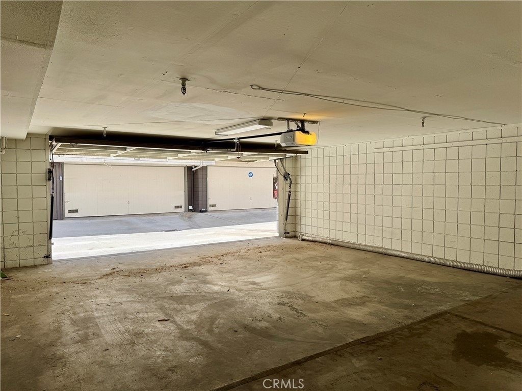 594 W Huntington - Photo 24