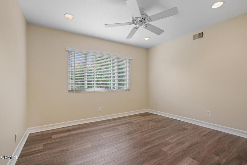 1672 Wellington Place - Photo 10
