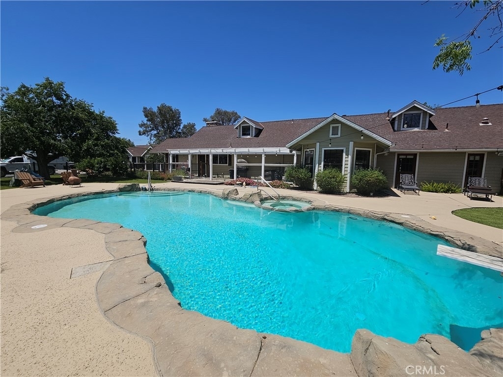 22530 Rolling Meadows - Photo 0