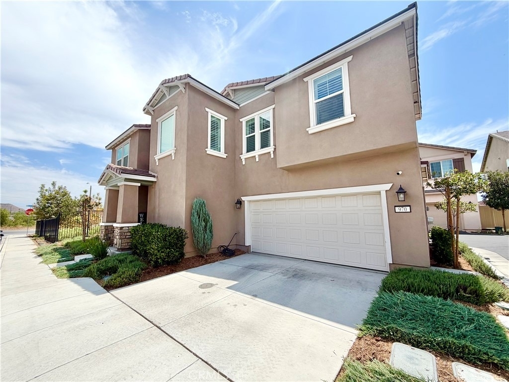 970 Helena Ridge - Photo 1